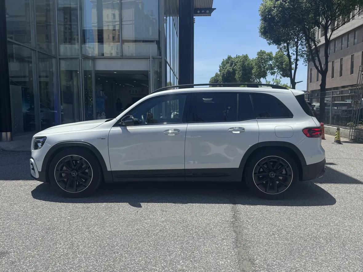 Mercedes-Benz GLB AMG