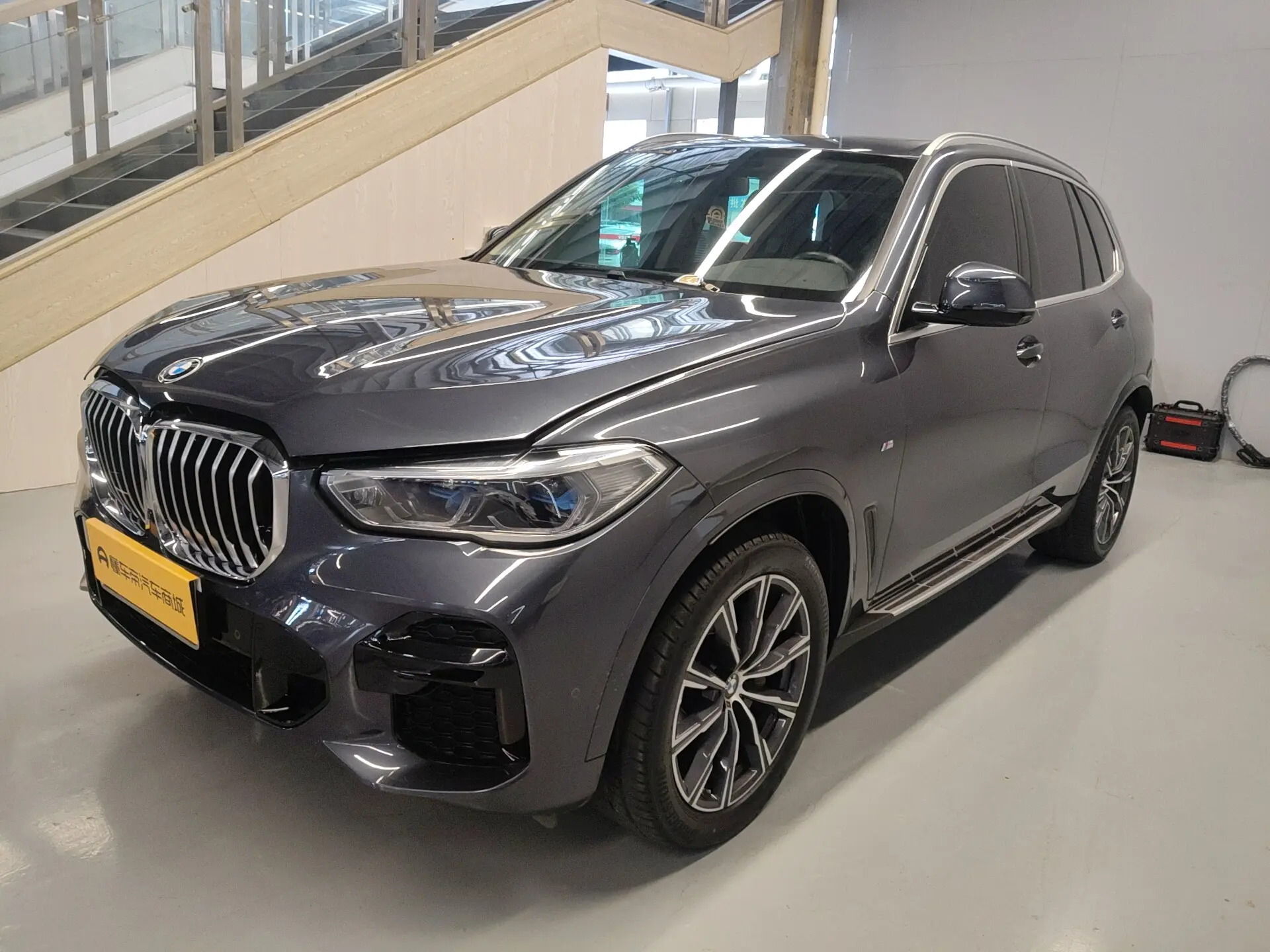 BMW X5 (imported)