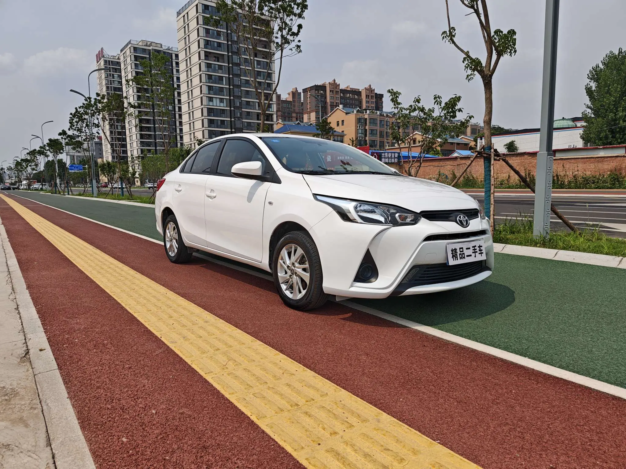 Toyota YARiS L Enjoy