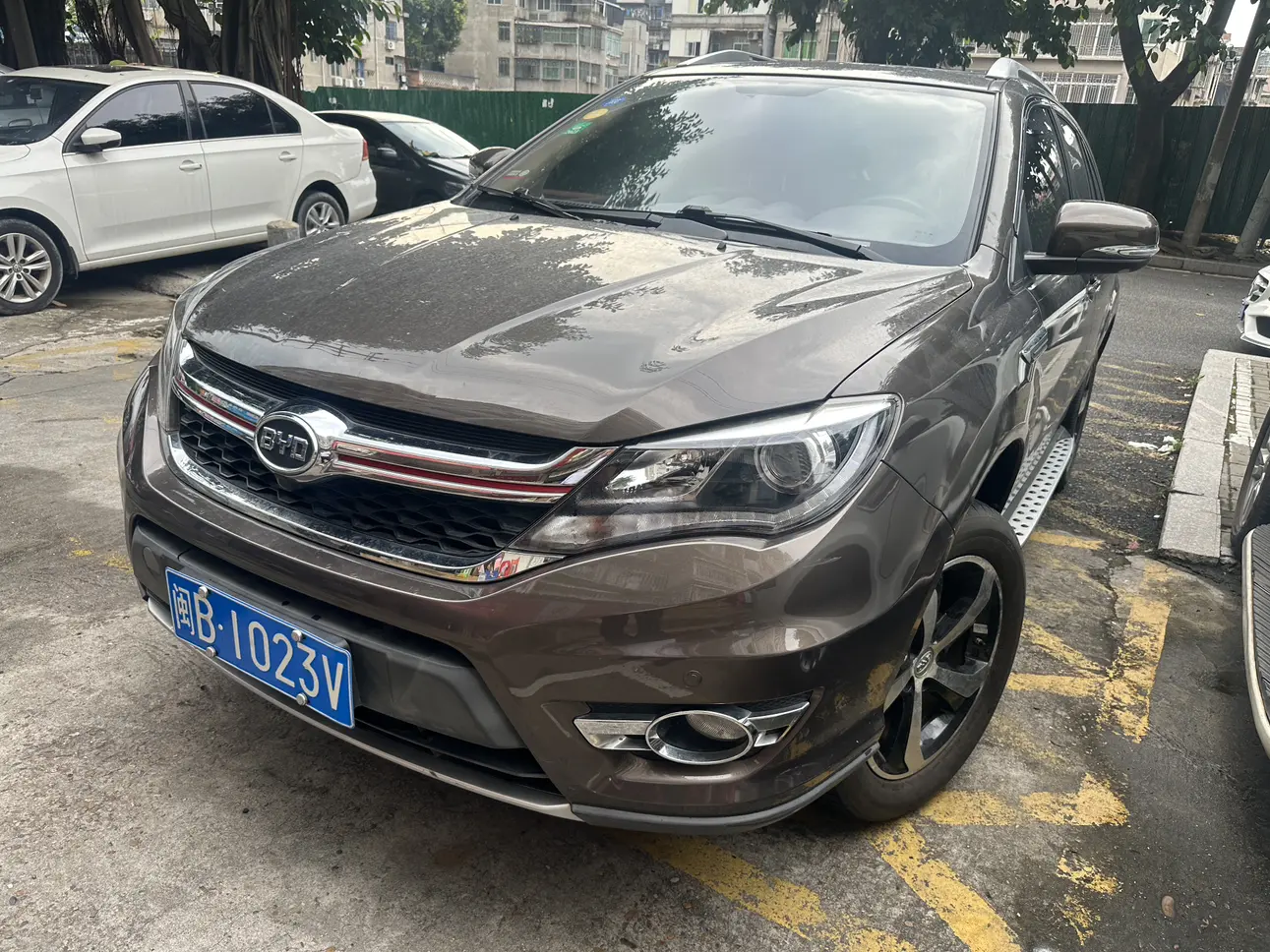BYD S7  из Китая