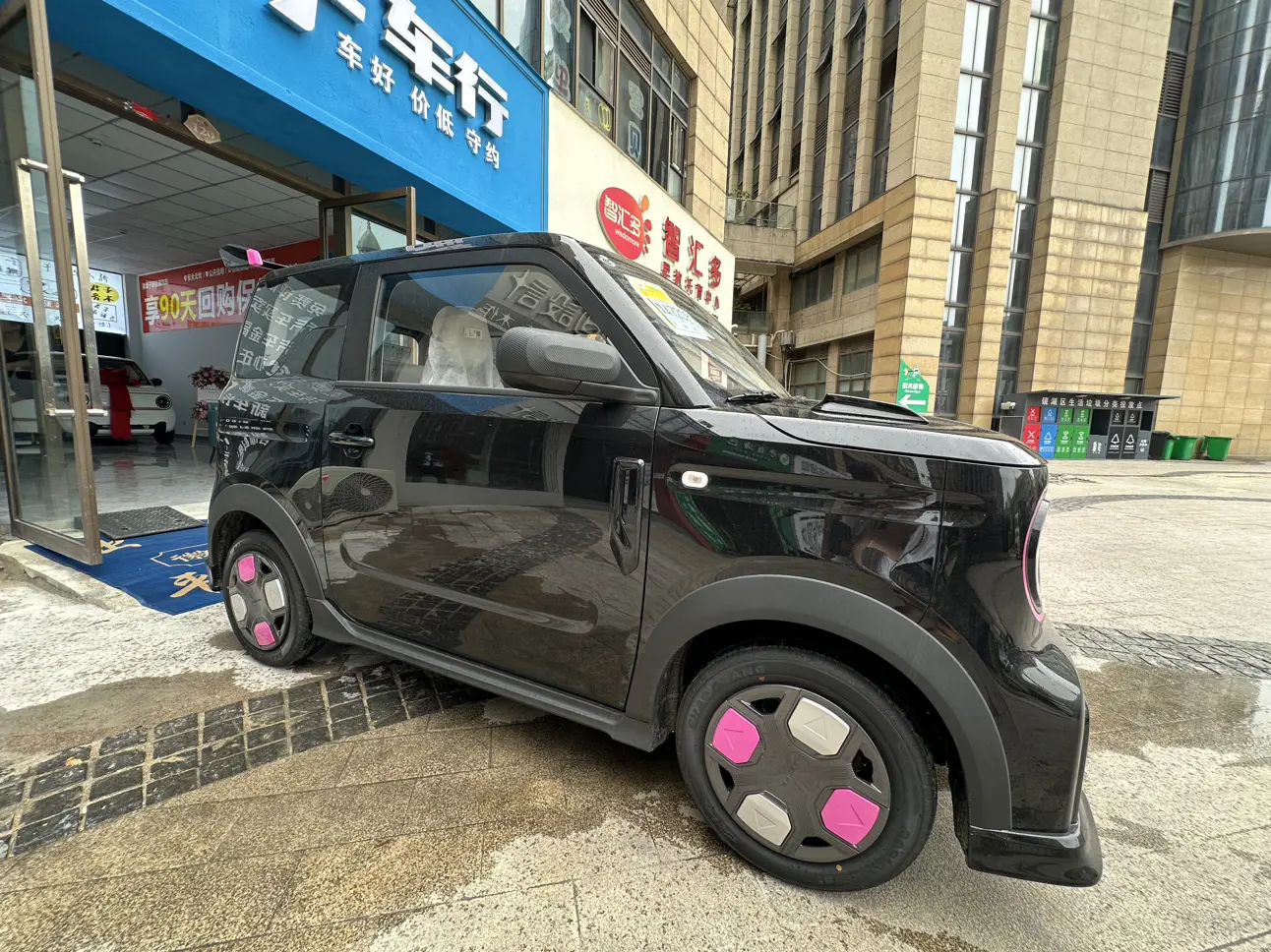 Geely Panda  из Китая