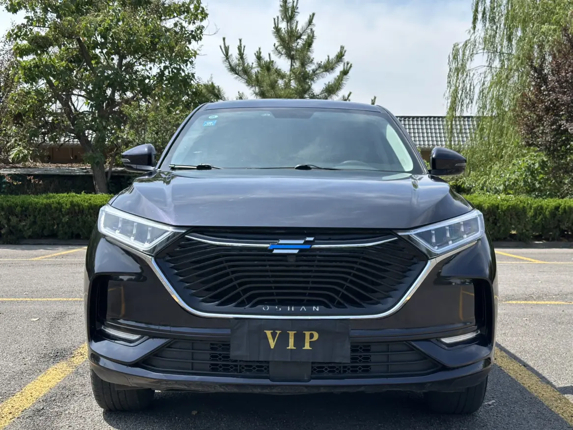 Oshan Changan Auchan X7