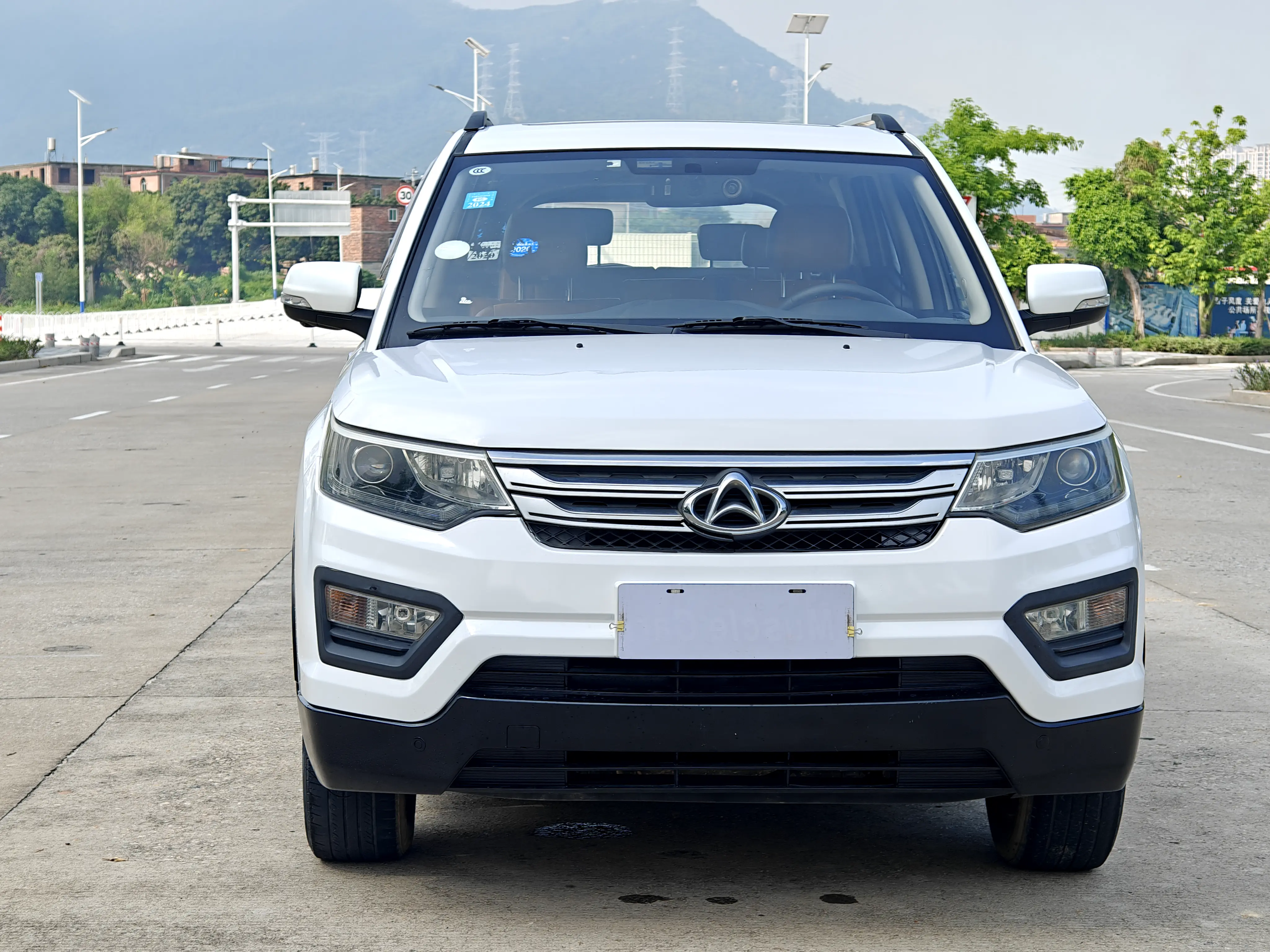 Oshan Changan Auchan CX70