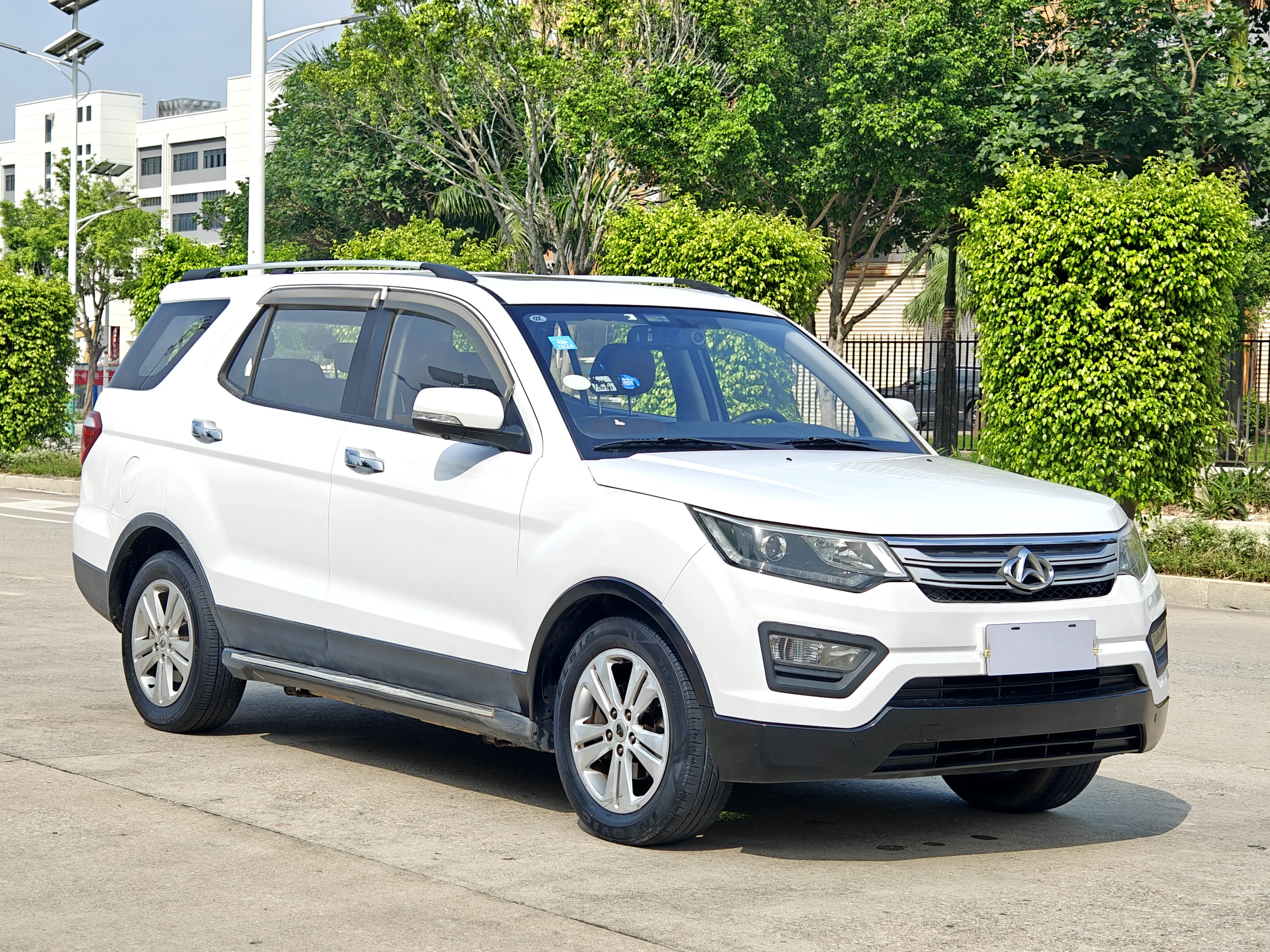 Oshan Changan Auchan CX70