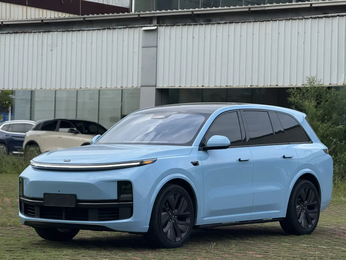 Li Ideal L8  из Китая