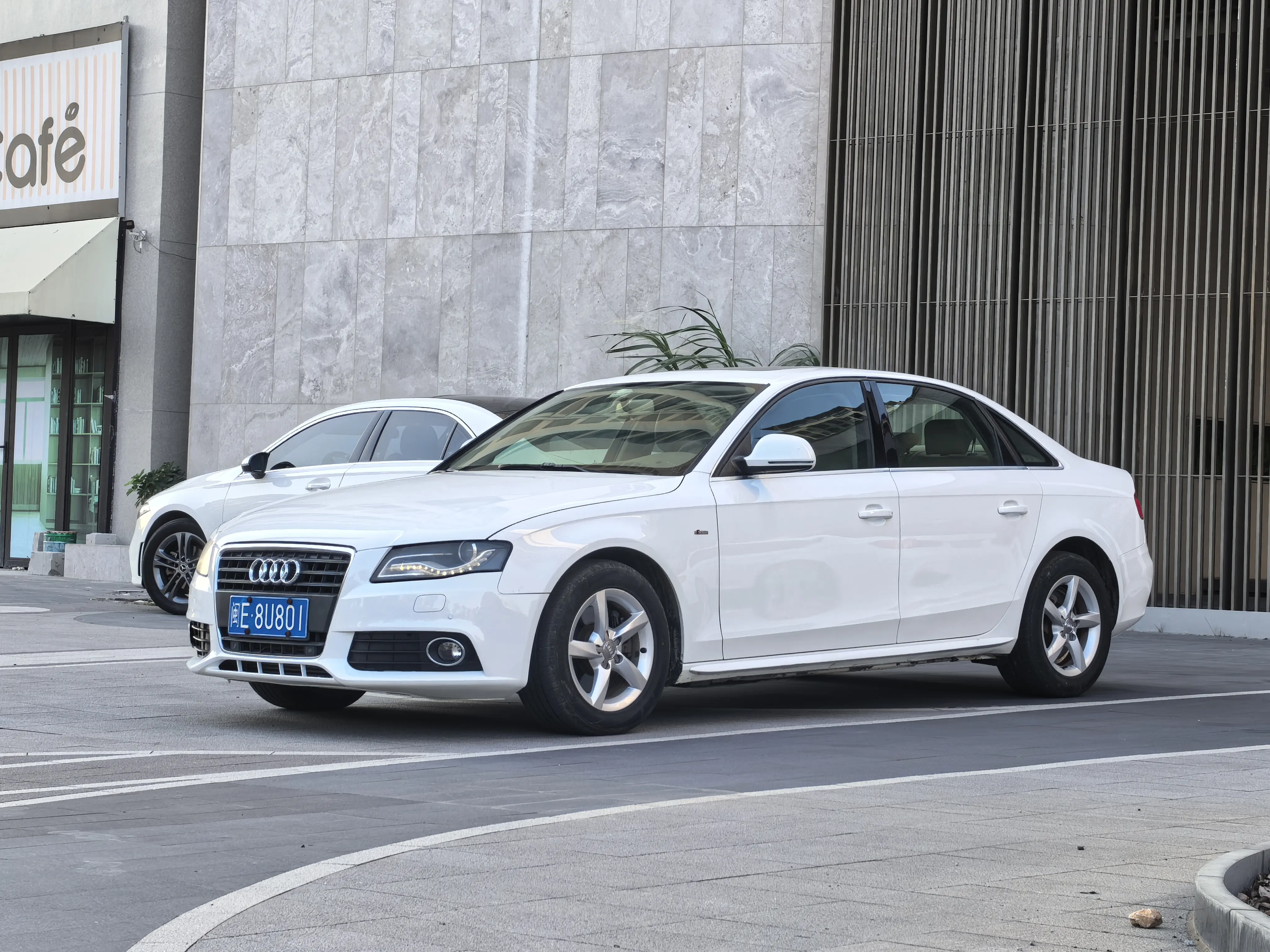 Audi A4L  из Китая