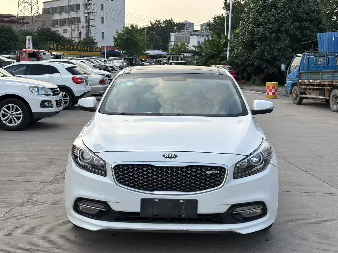 Kia K4