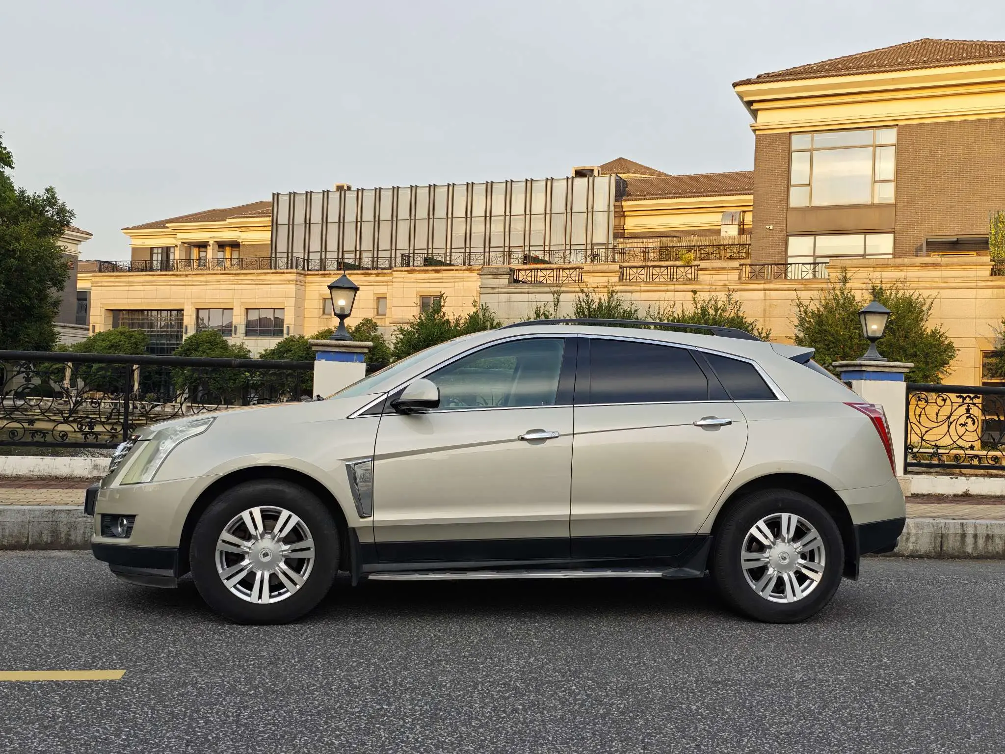 Cadillac SRX