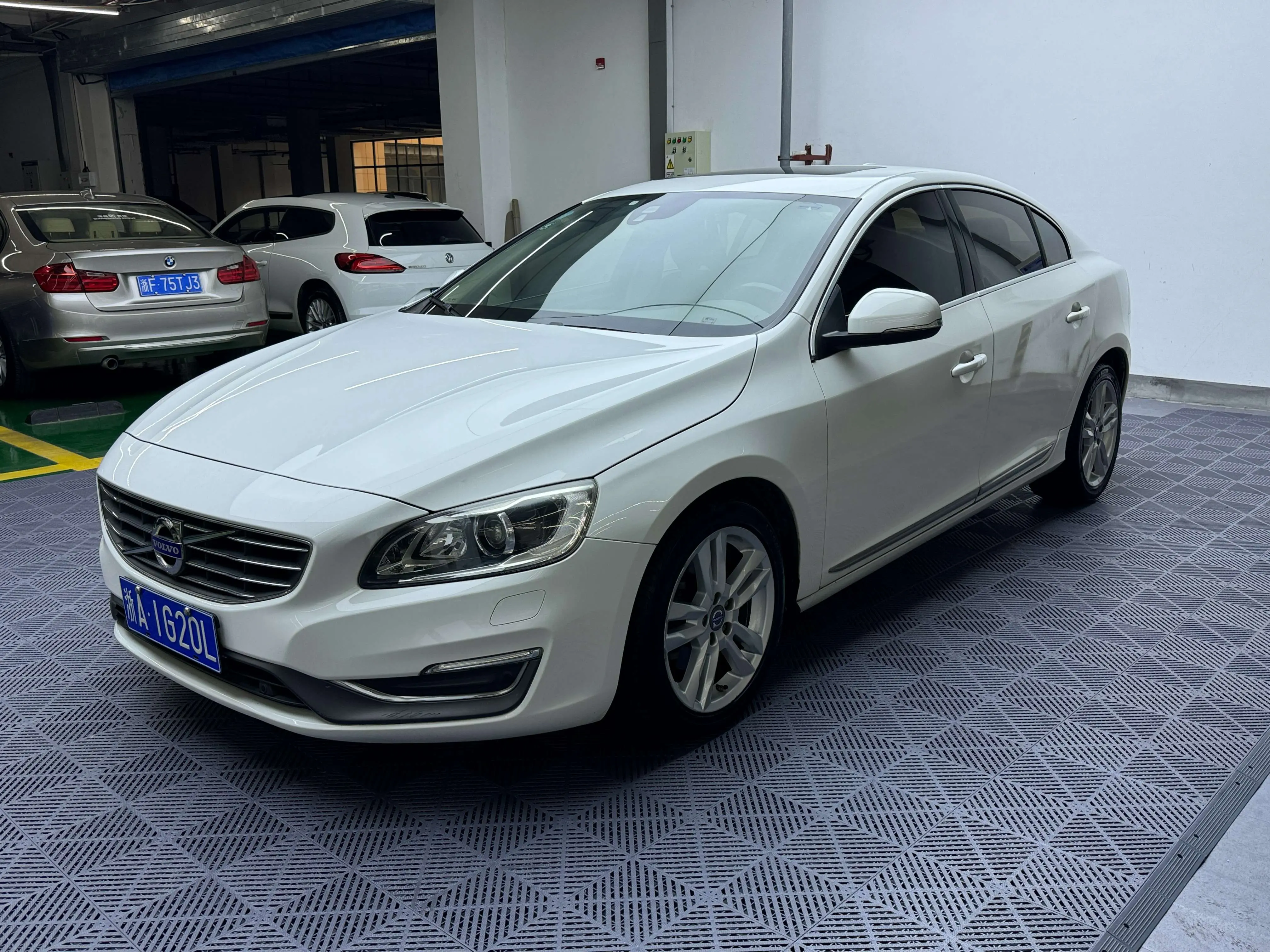 Volvo S60