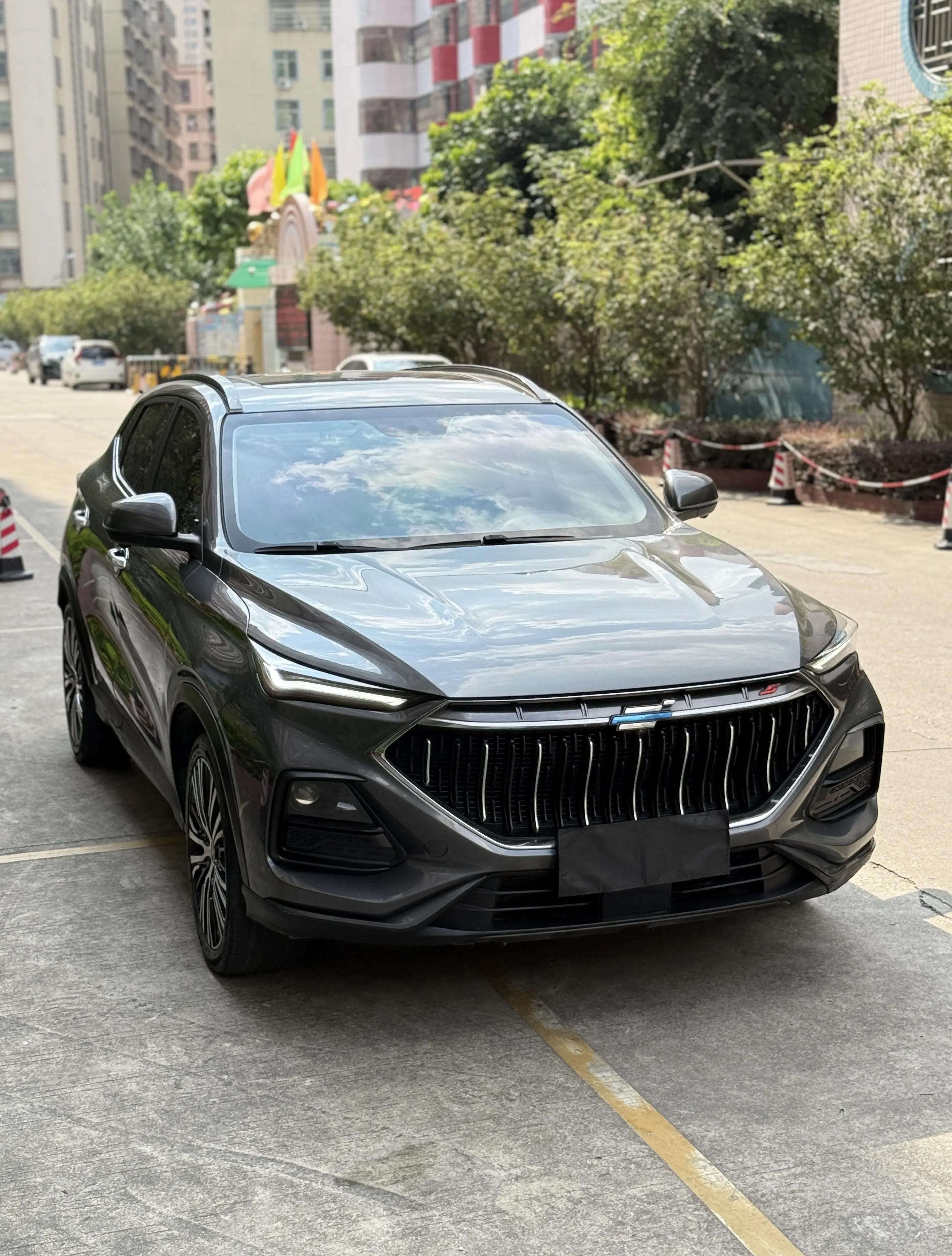 Oshan Changan Auchan X5