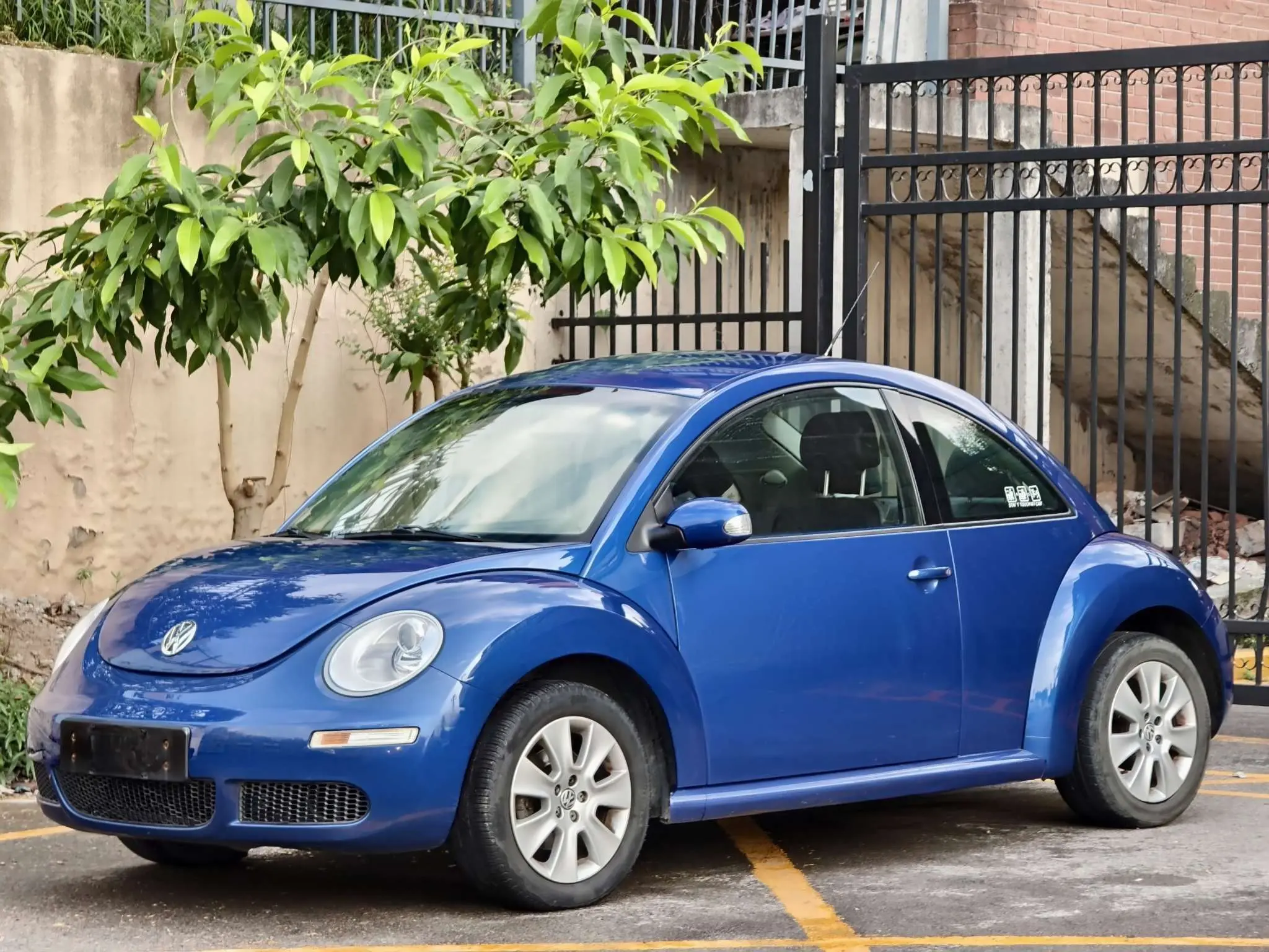 Volkswagen Beetle  из Китая