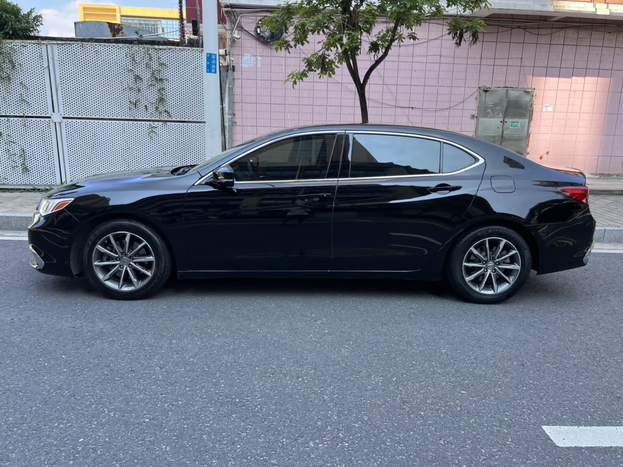 Acura TLX-L