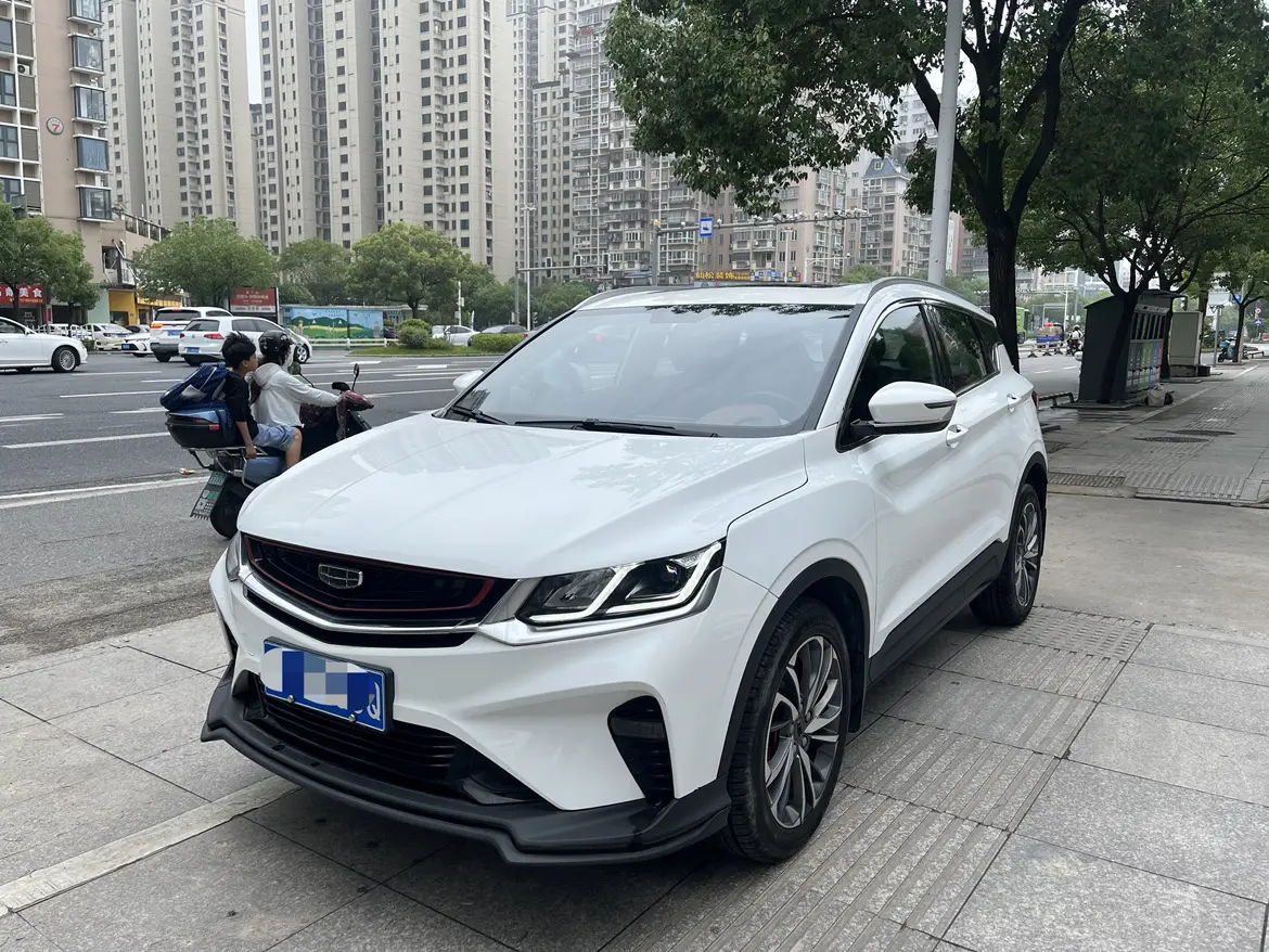 Geely Binyue  из Китая