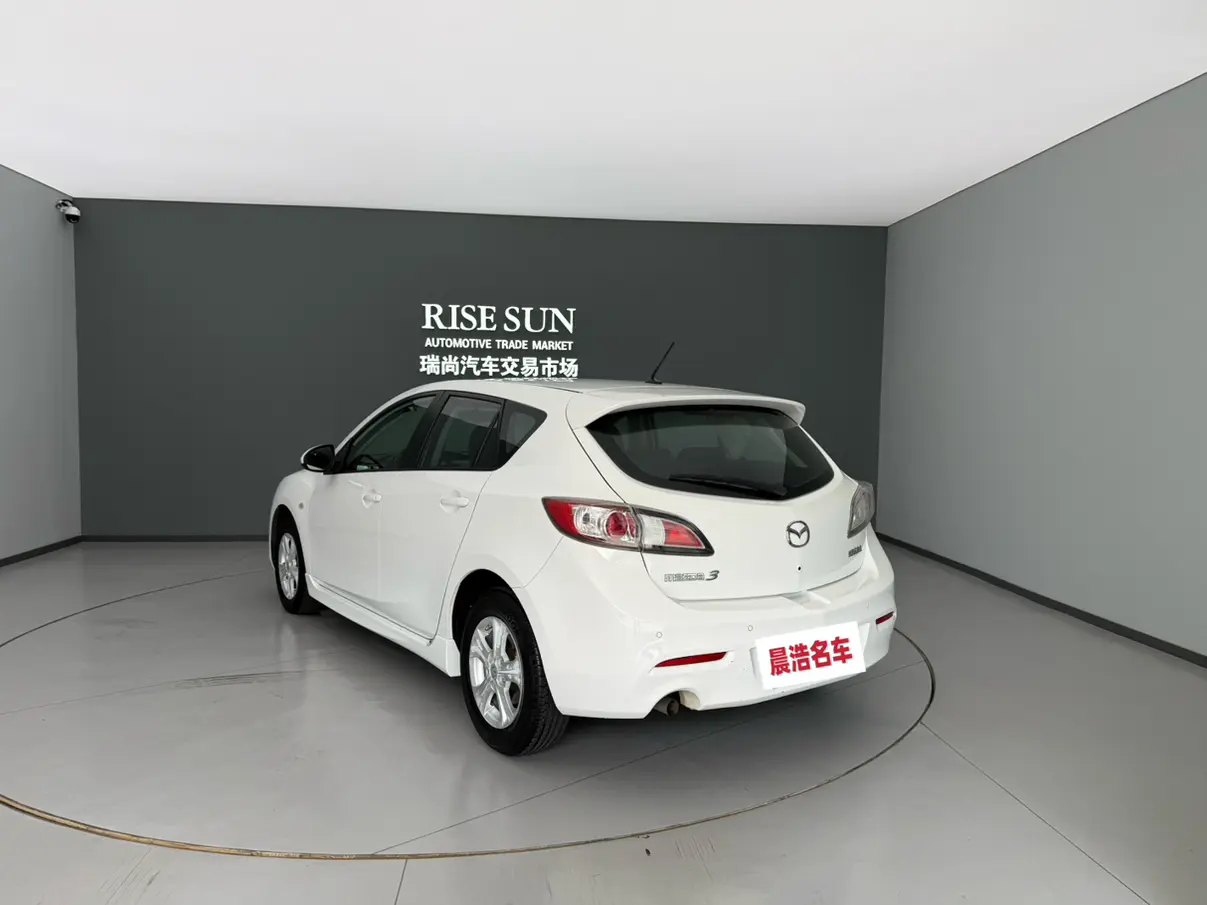 Mazda 3 star