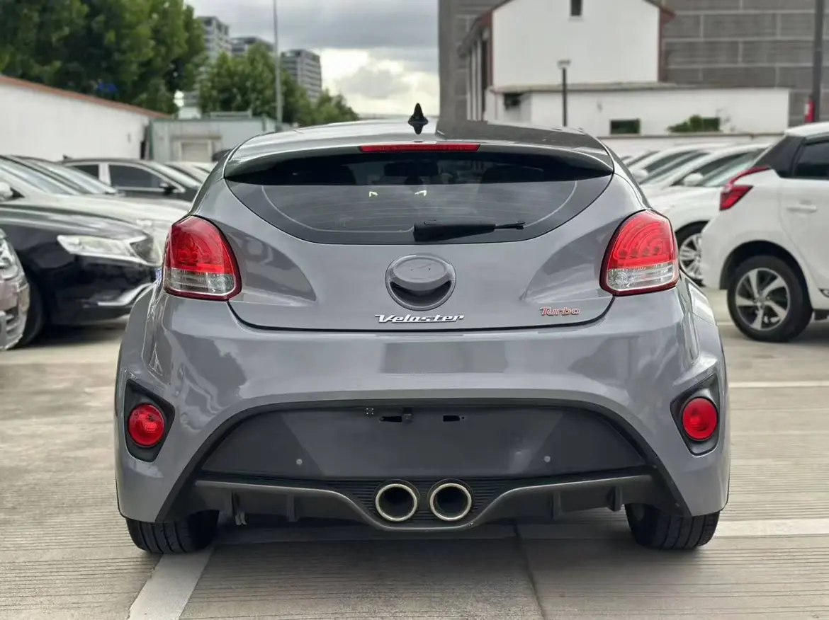 Hyundai Veloster