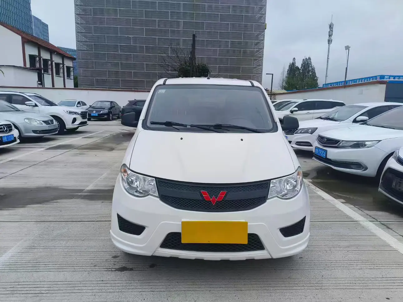 Wuling Hongguang  из Китая