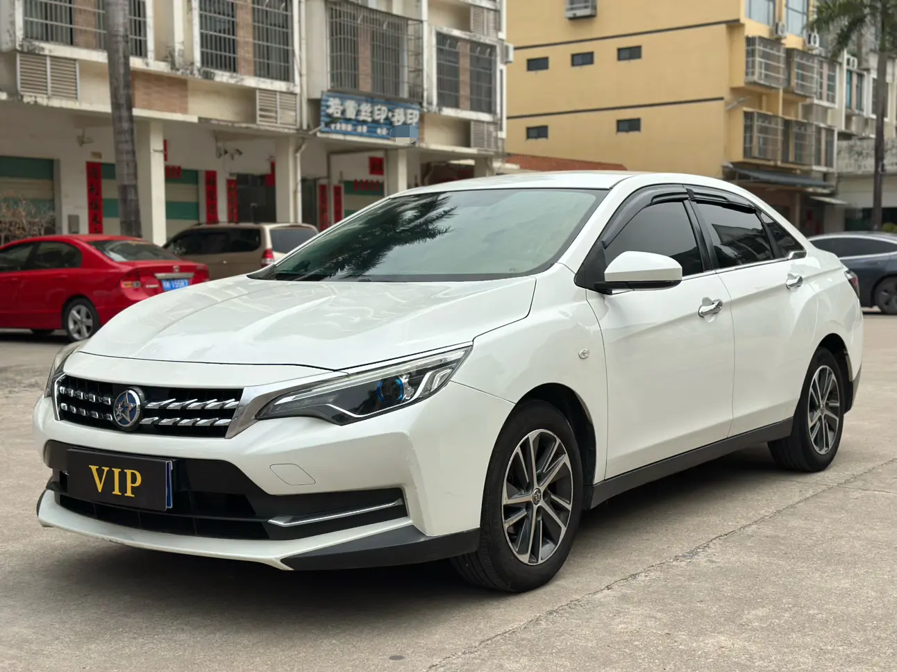 Kai Chen Venucia D60