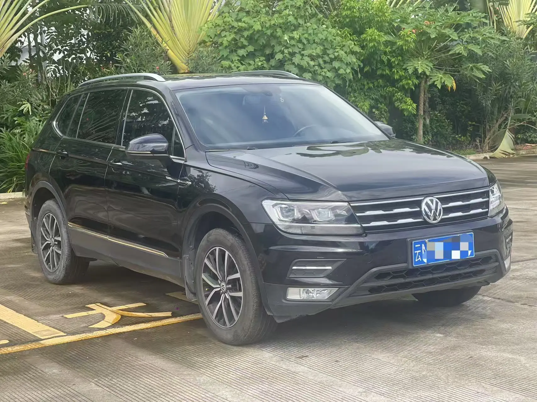 Volkswagen Tiguan L