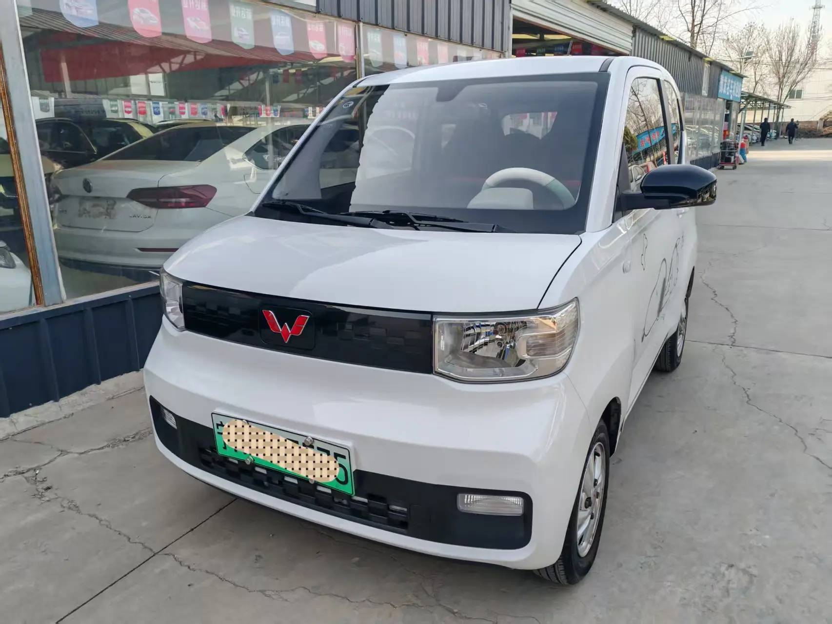 Wuling Hongguang MINIEV  из Китая