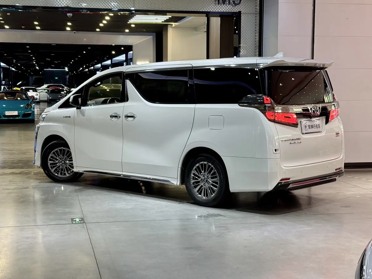 Toyota Crown Wellfire