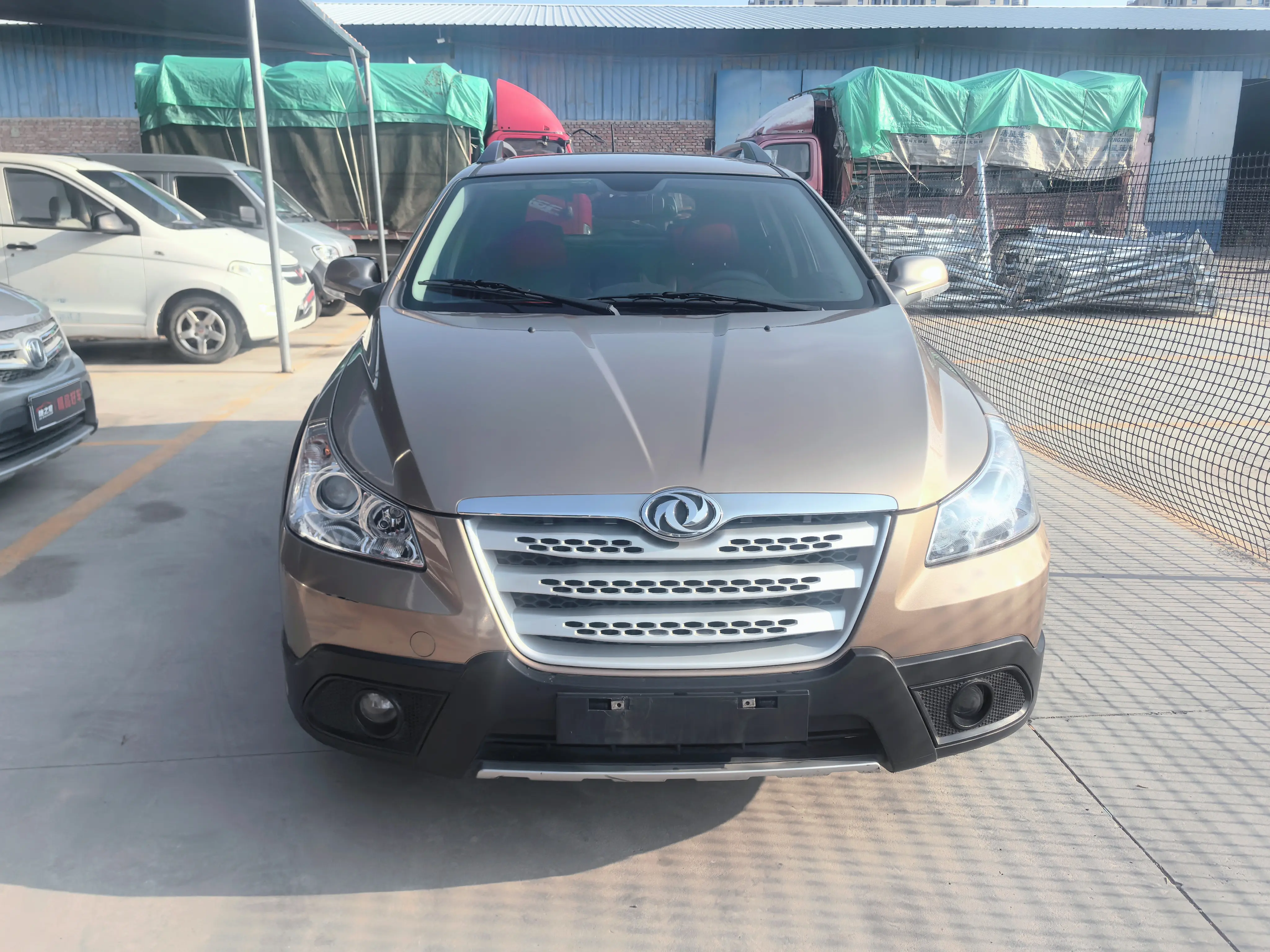 Dongfeng Fengshen H30  из Китая