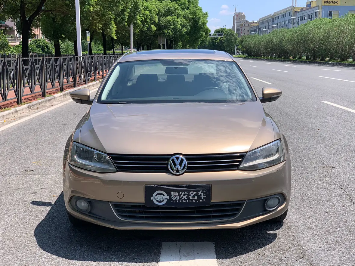 Volkswagen Sagitar  из Китая