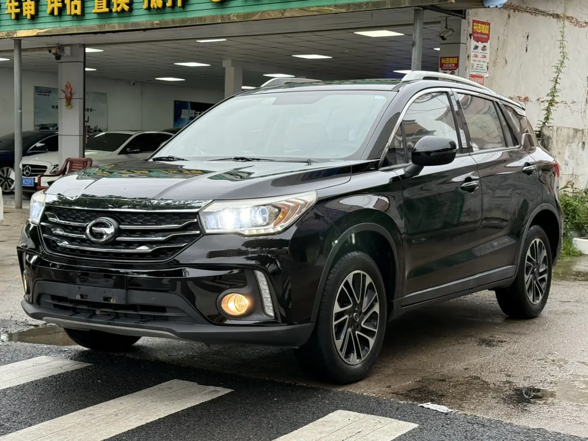 GAC Trumpchi GS4  из Китая
