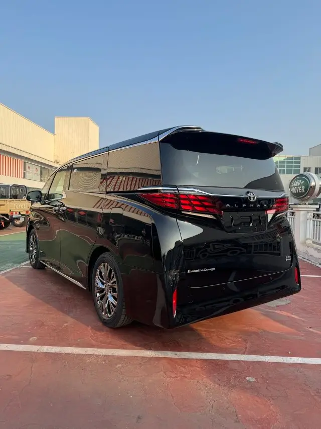 Toyota Crown Wellfire