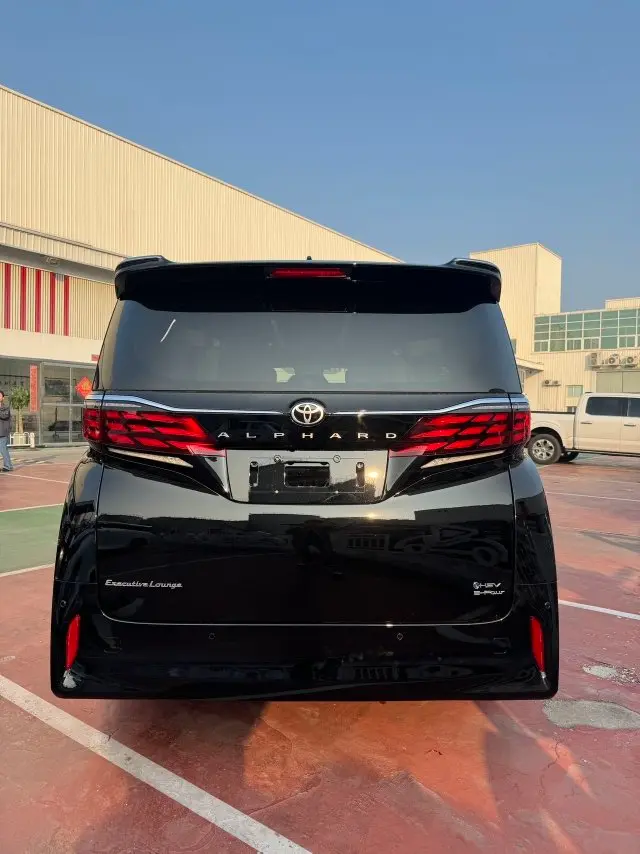 Toyota Crown Wellfire