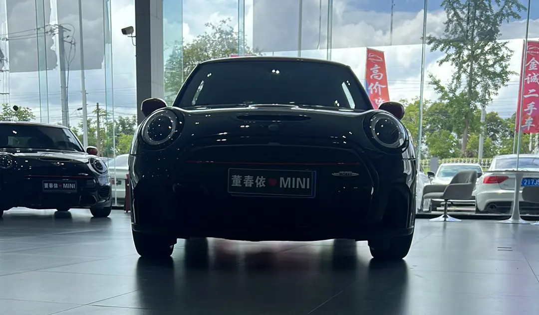 MINI JCW