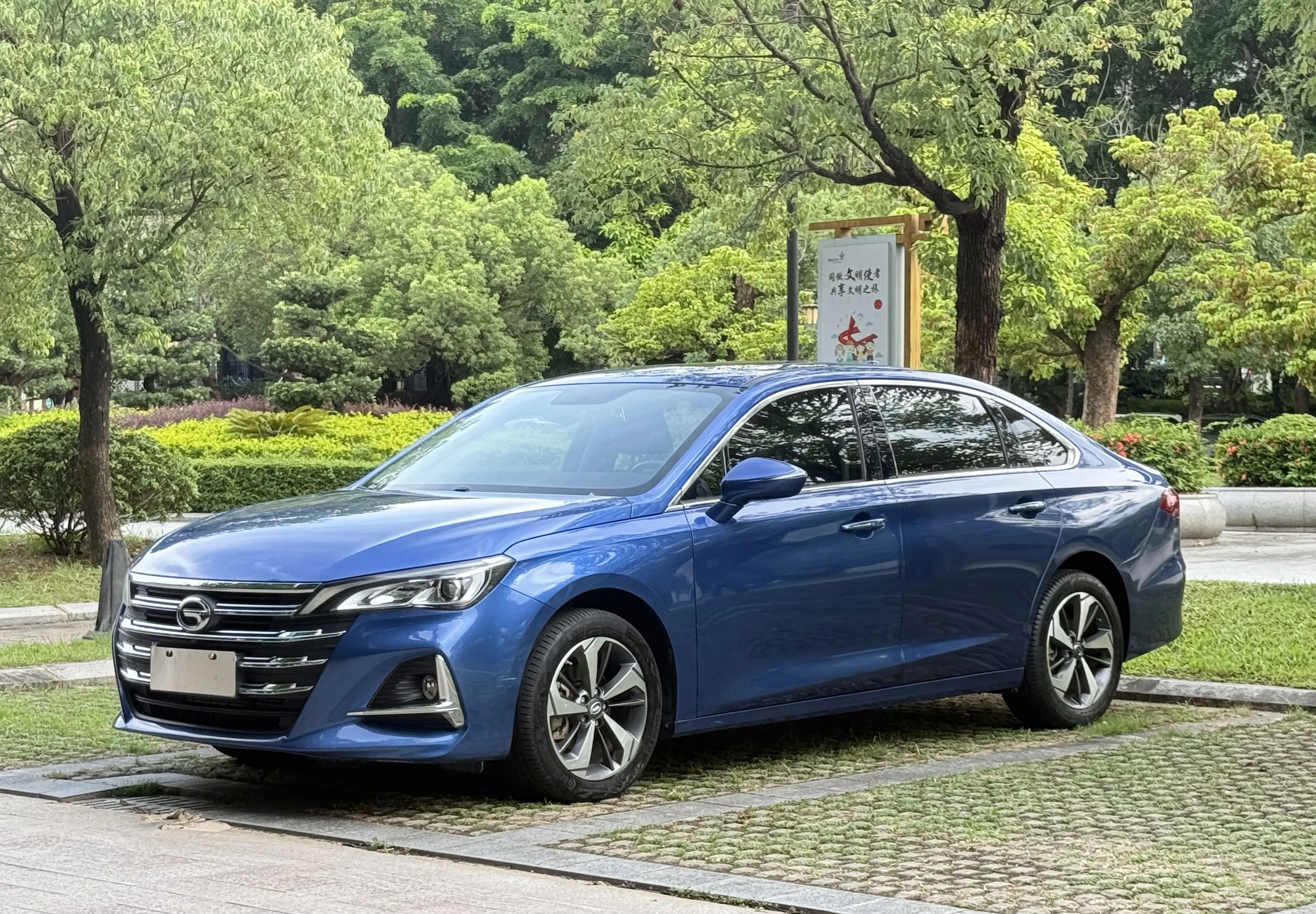 GAC Trumpchi GA6  из Китая