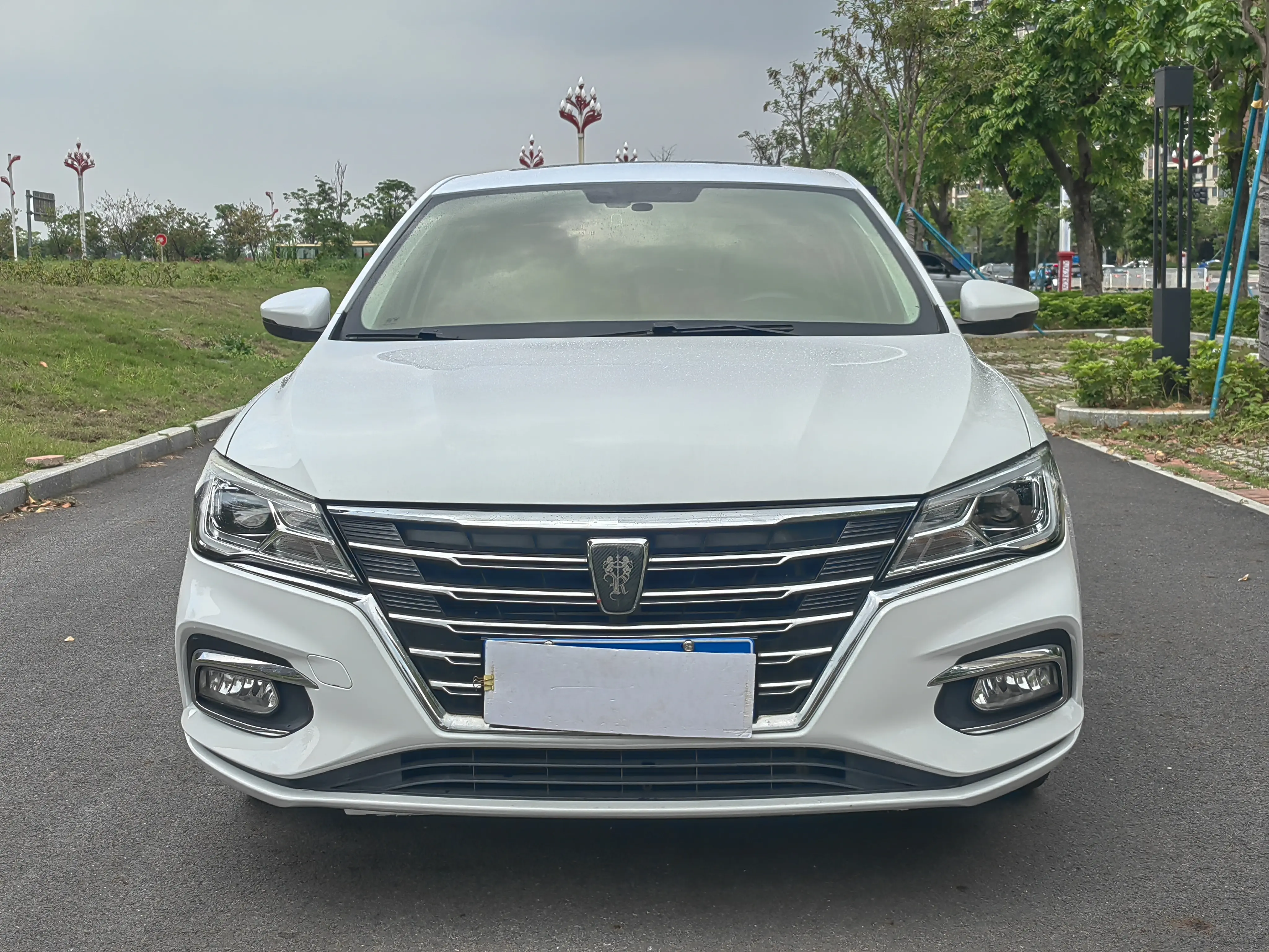 Roewe i5  из Китая