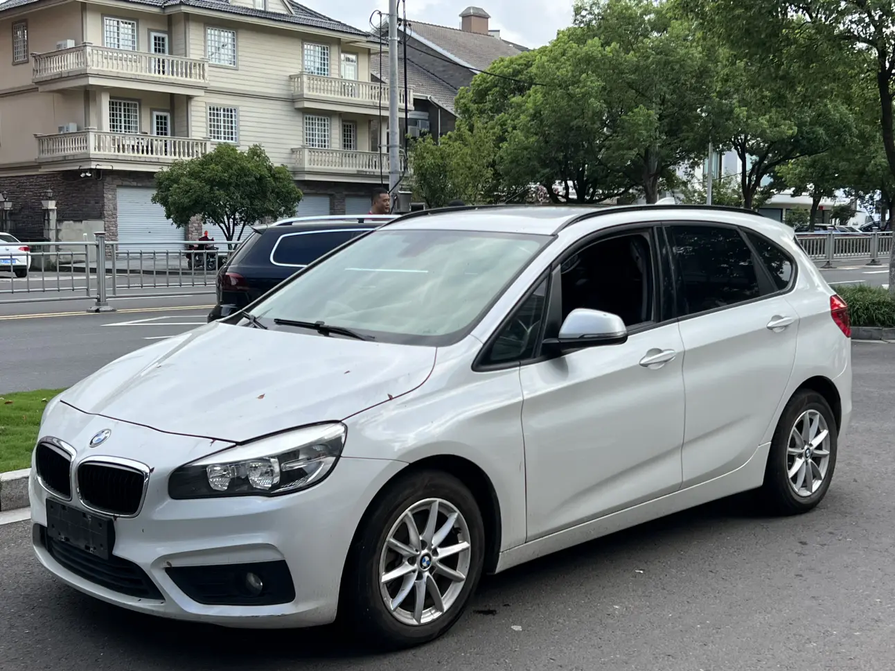 BMW 2 series station wagon  из Китая