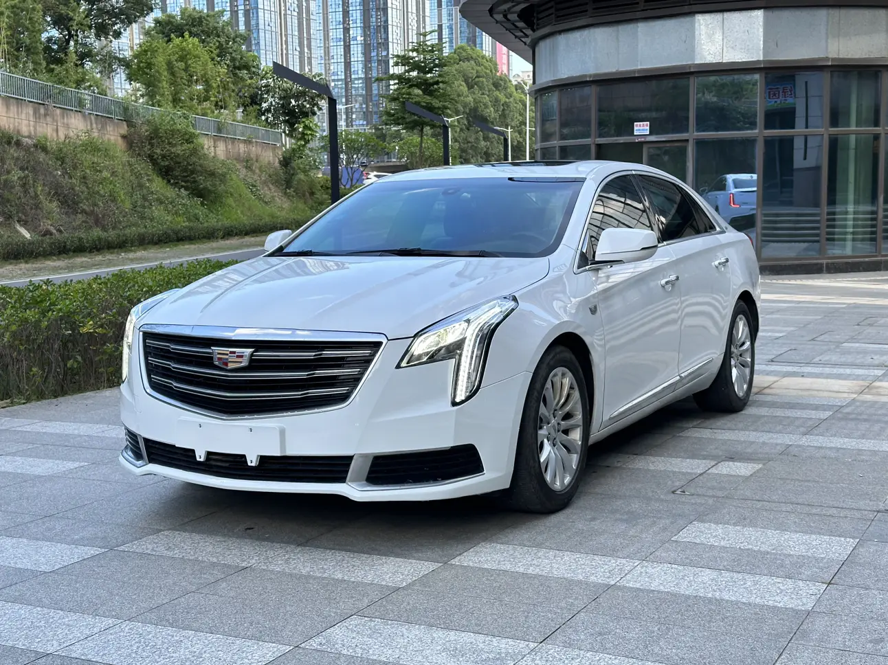 Cadillac XTS
