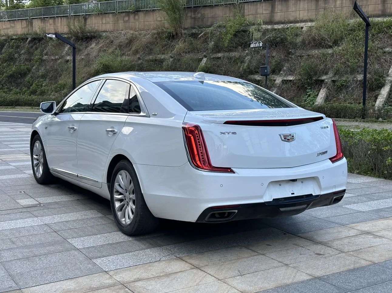 Cadillac XTS