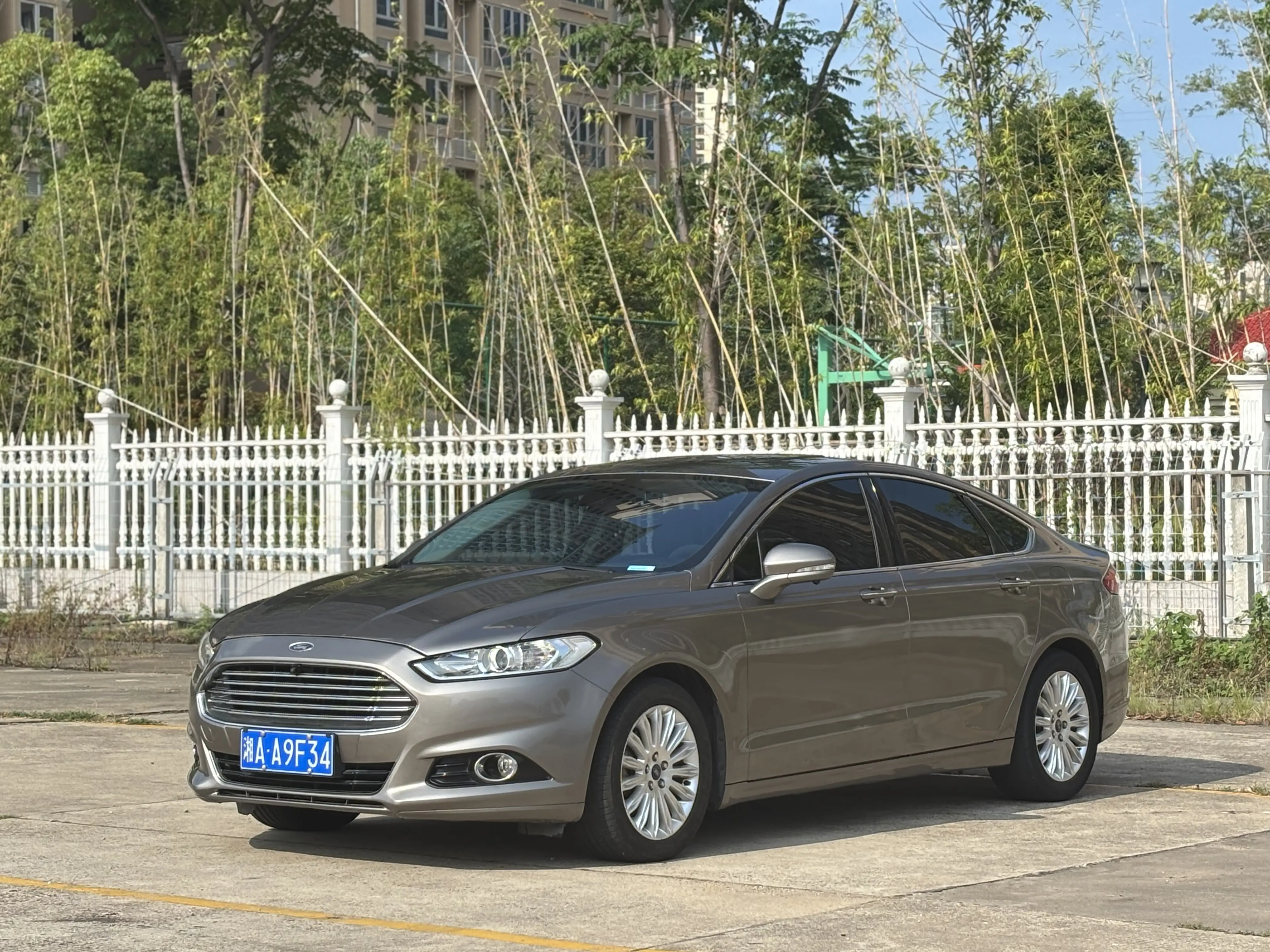 Ford Mondeo