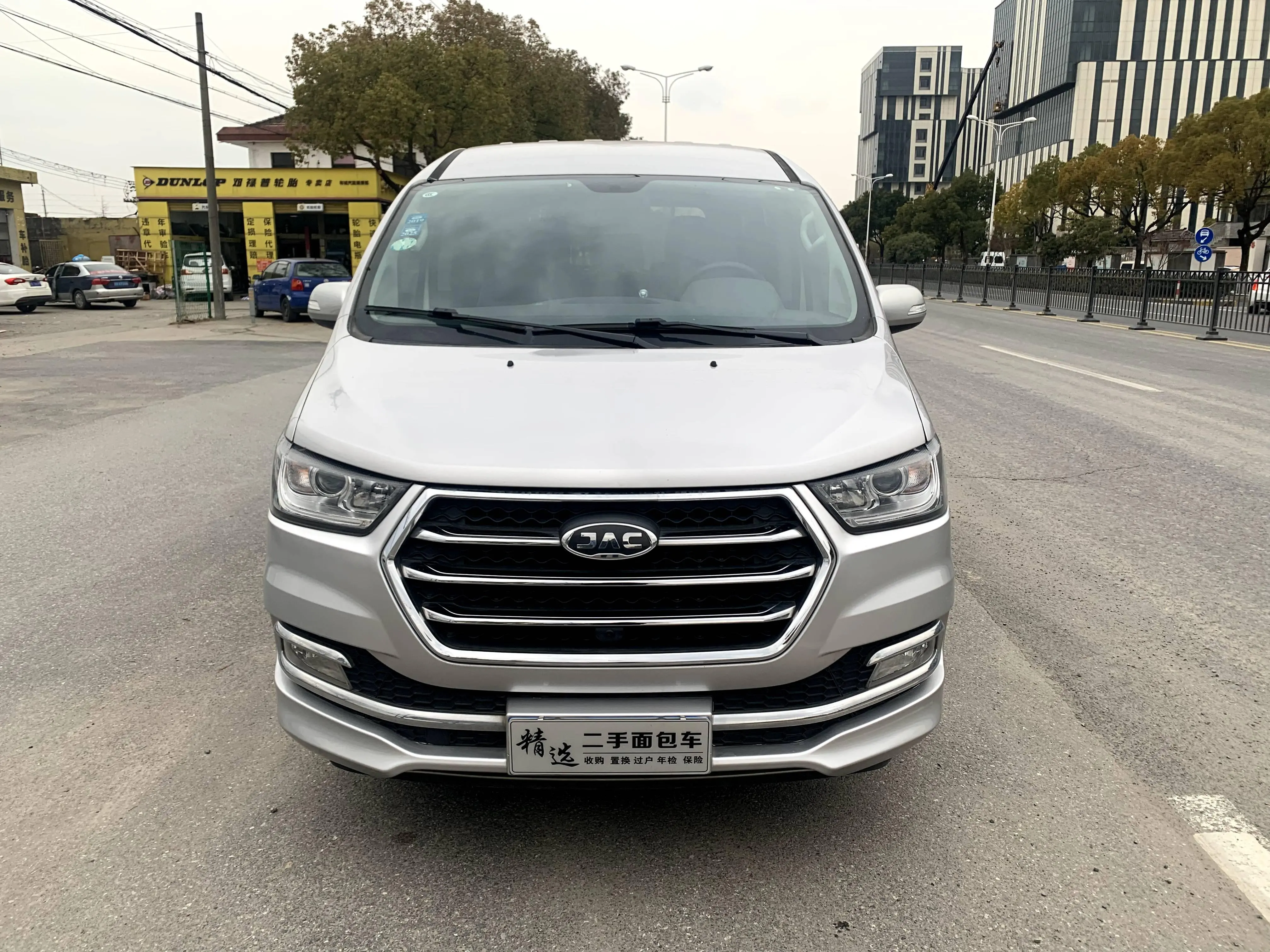 JAC Ruifeng M4  из Китая