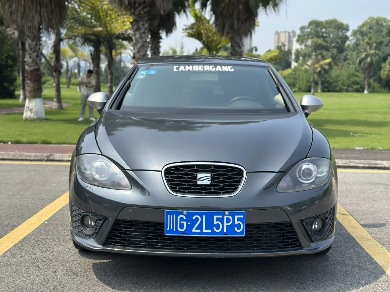 SEAT LEON