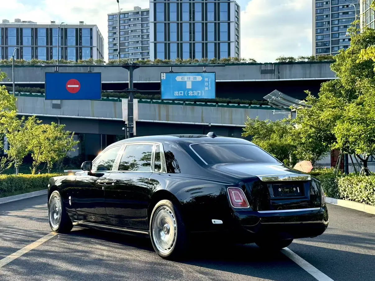 Rolls Royce Phantom