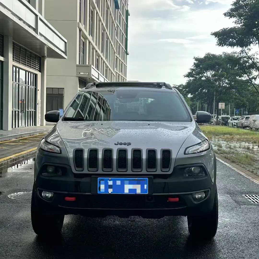 Jeep Free light (imported)