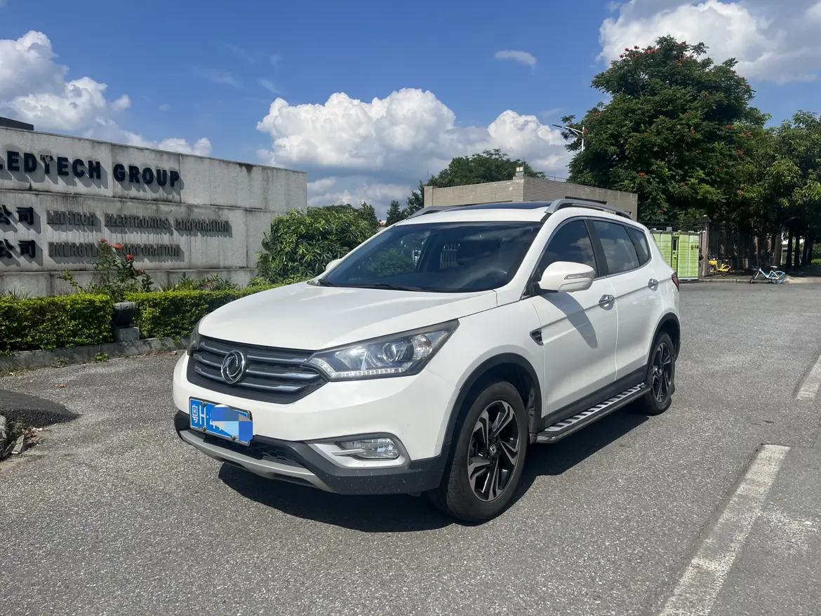 Dongfeng Fengshen AX7  из Китая