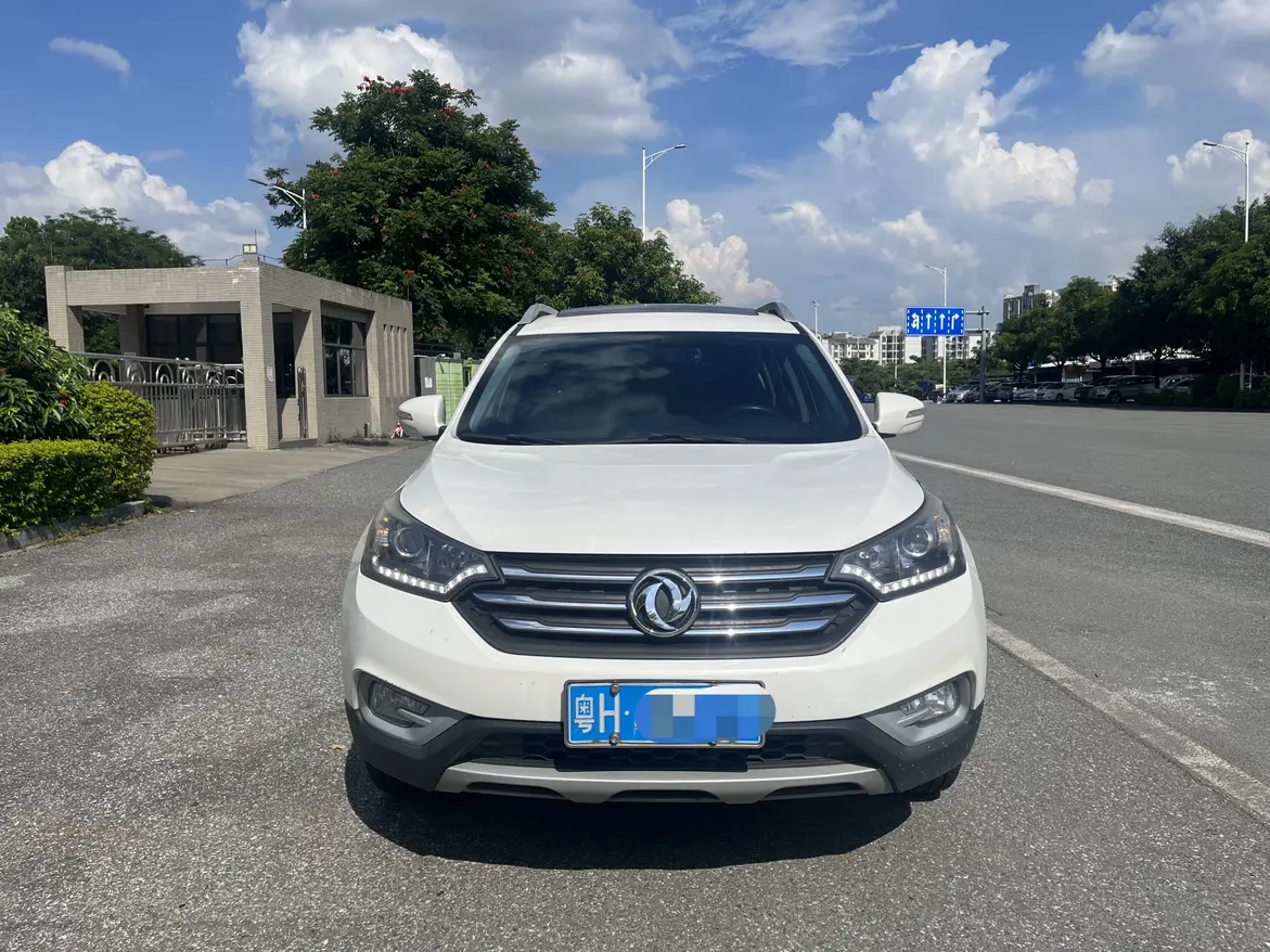 Dongfeng Fengshen AX7  из Китая