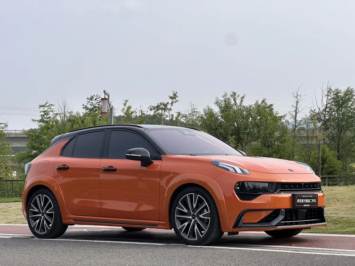 Lynk & Co 02 Hatchback