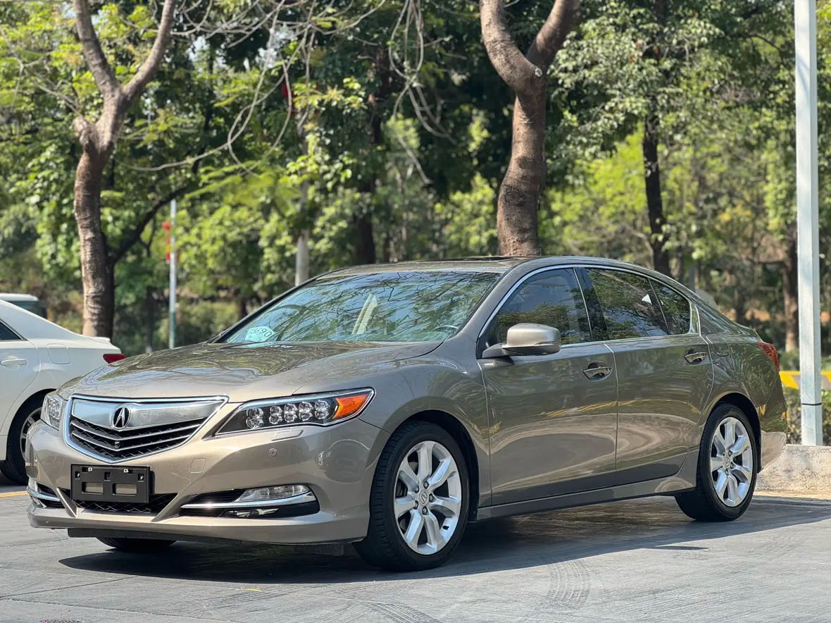 Acura RLX