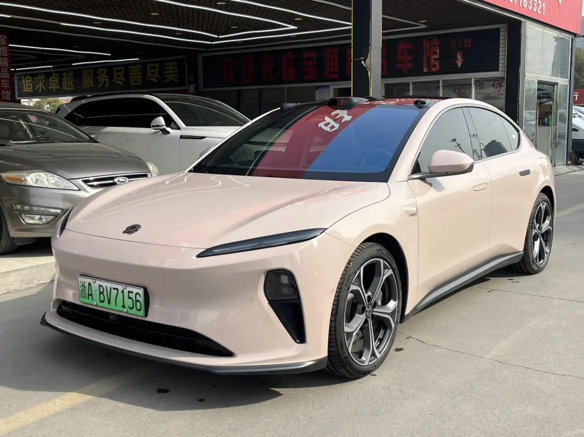 NIO ET5  из Китая