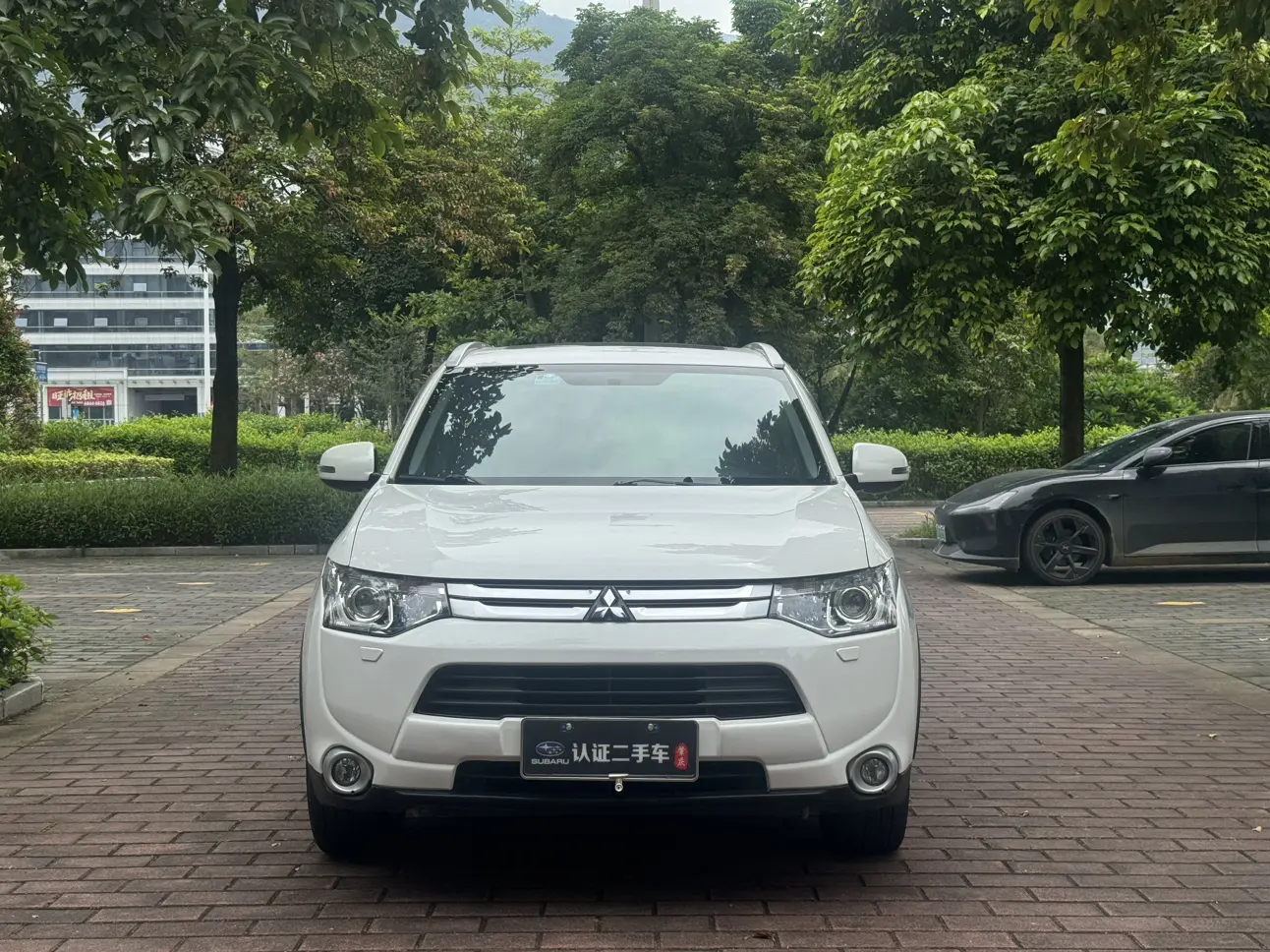 Mitsubishi Outlander (imported)