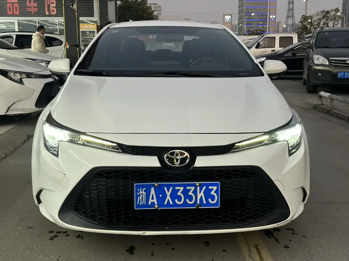 Toyota Levin (Lei Ling)  из Китая