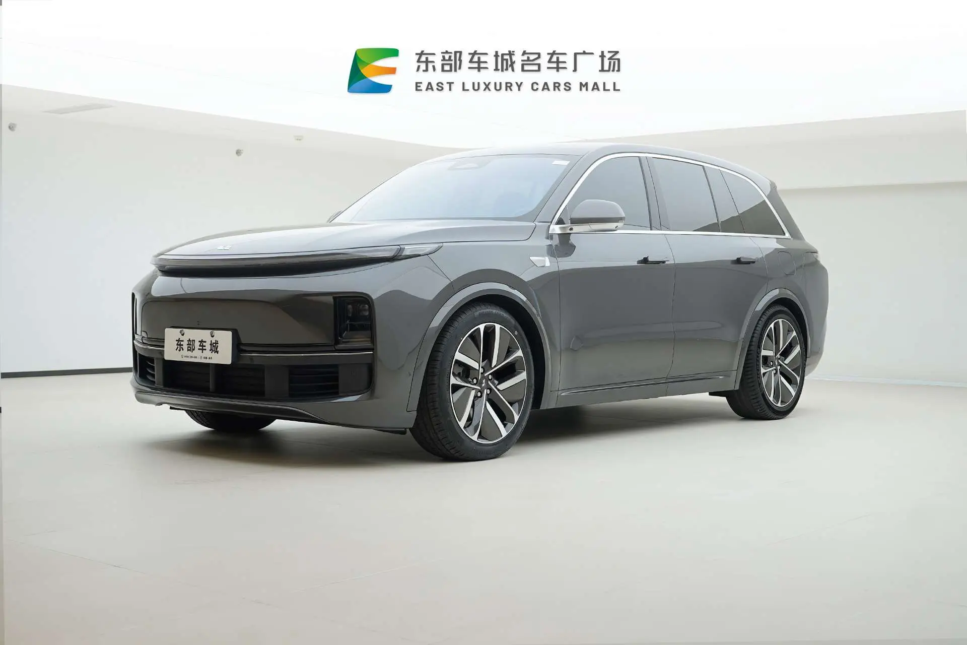 Li Ideal L8  из Китая