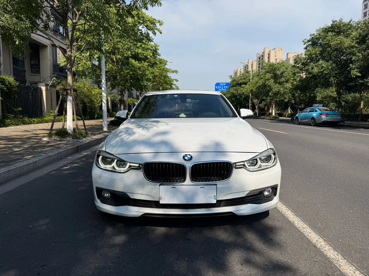 BMW 3 Series  из Китая