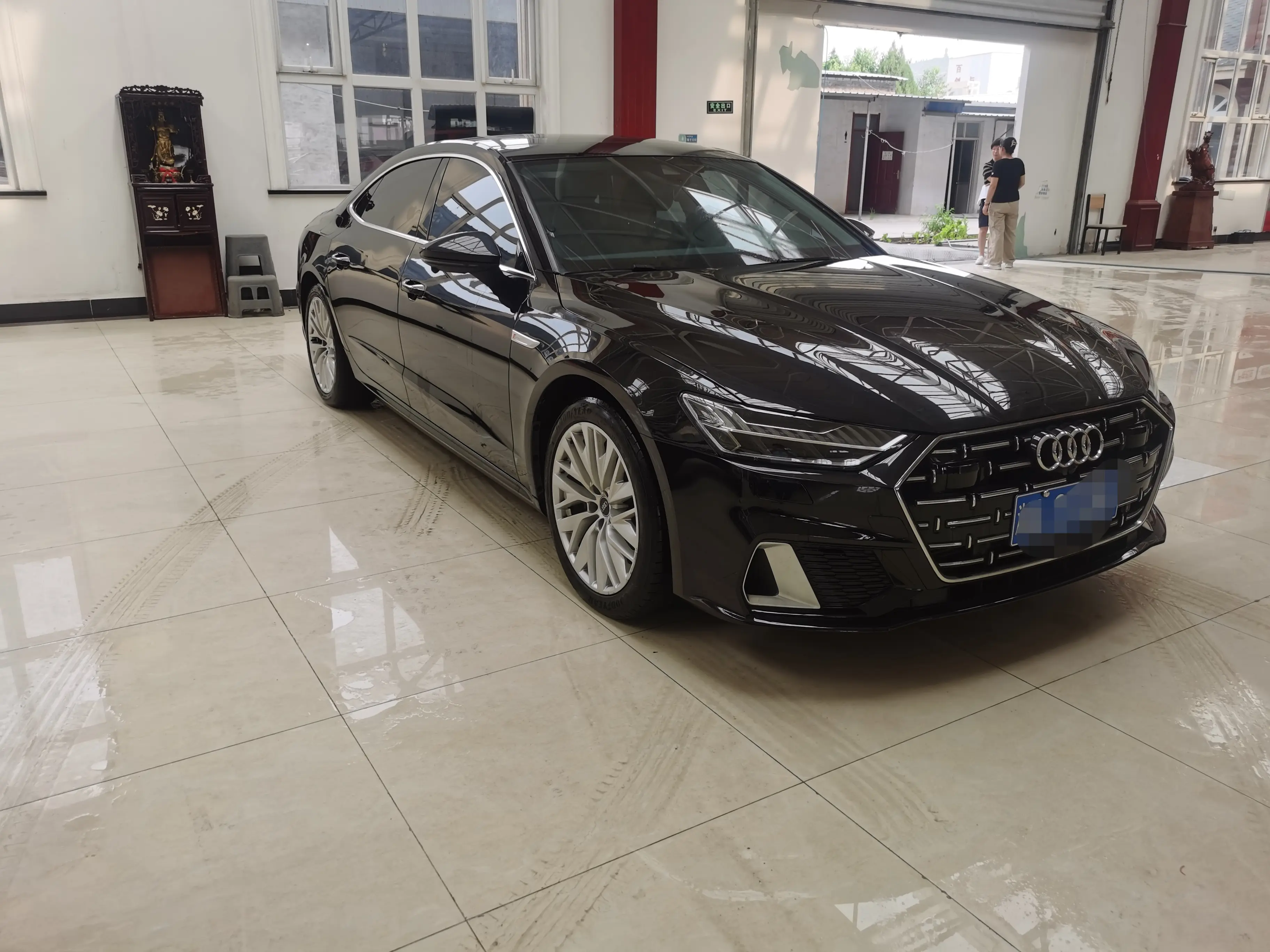 Audi A7L